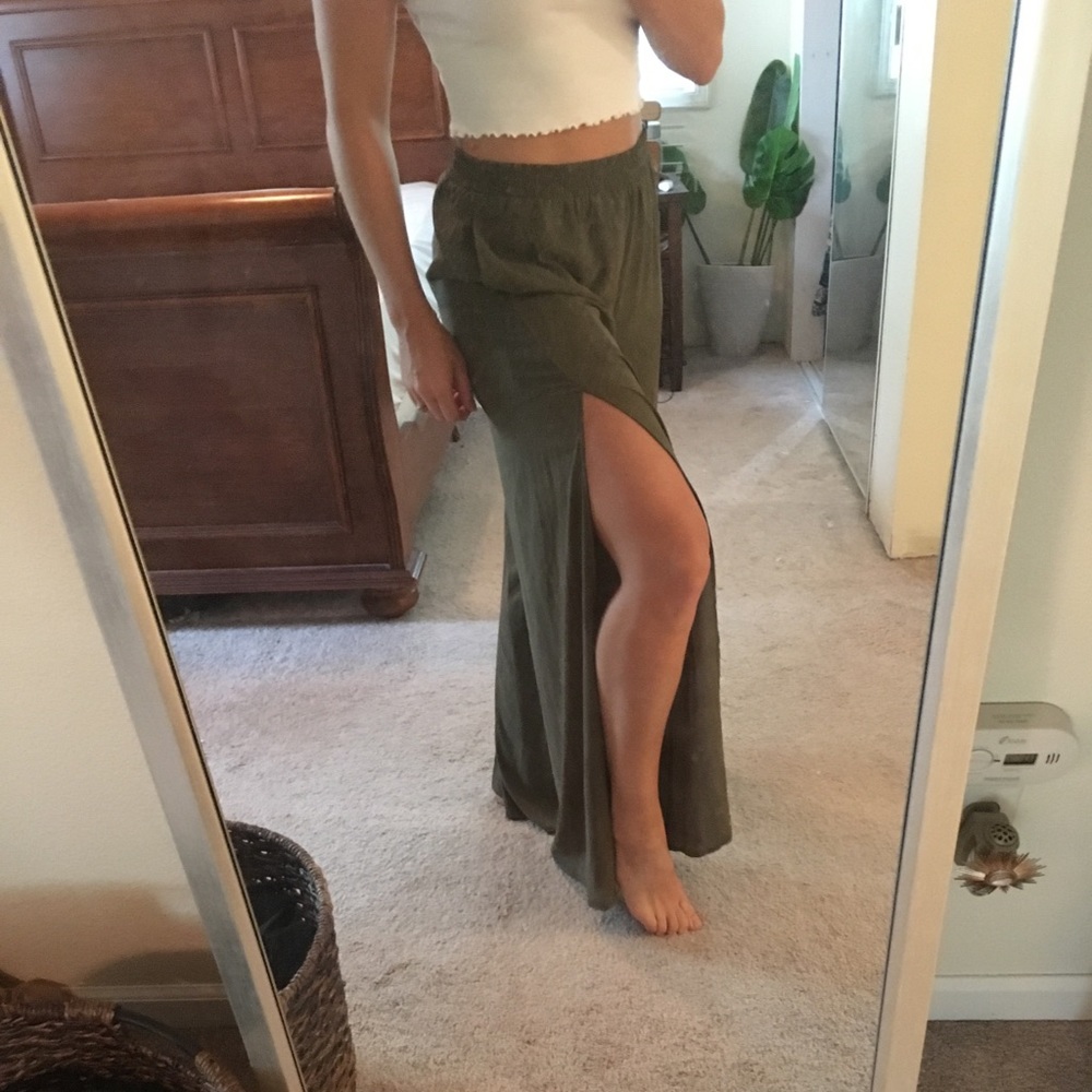 Wide leg pants